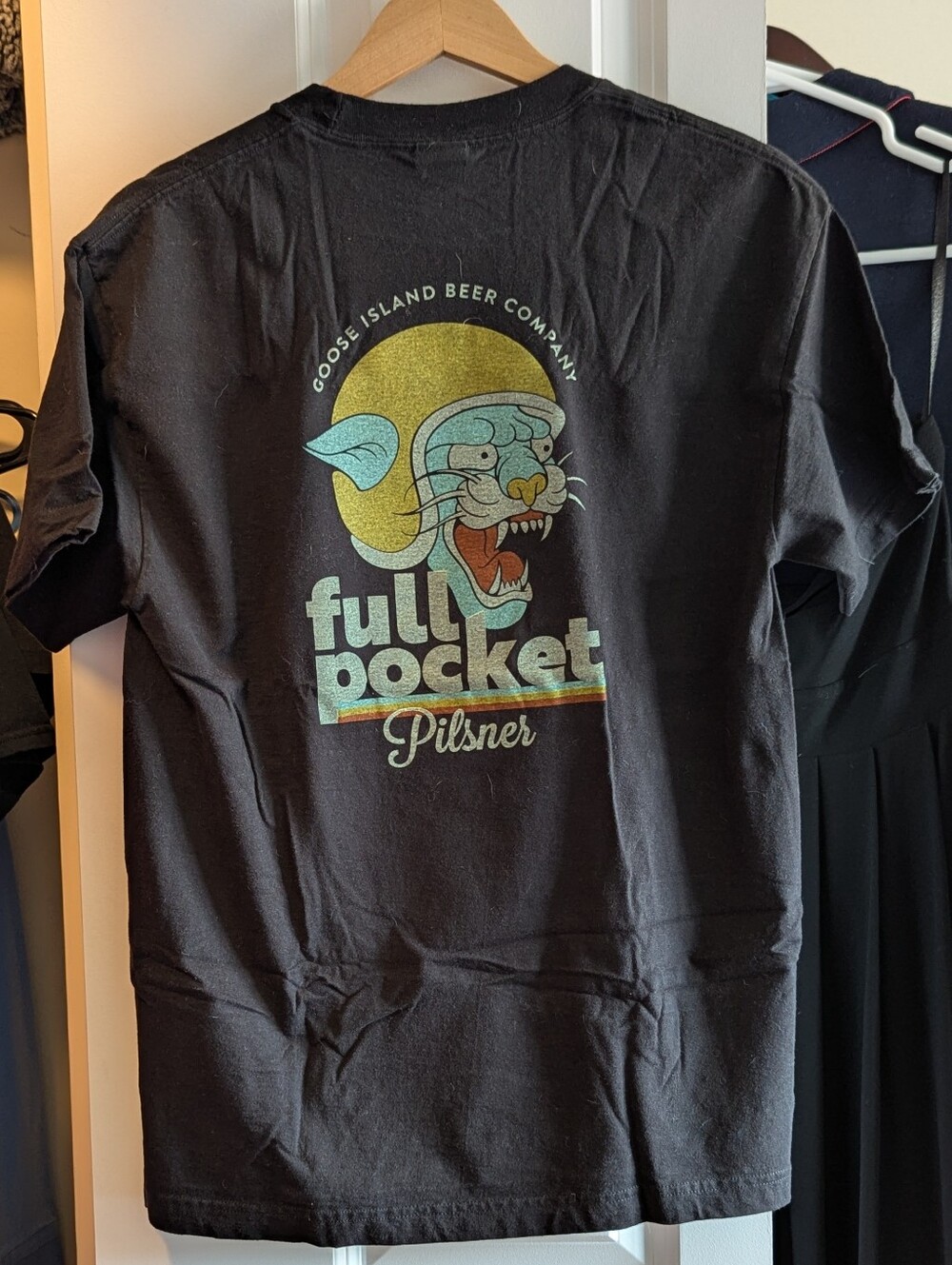 Goose Island Full Pocket Pilsner Black Graphic Tee - Unisex T-shirt